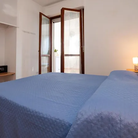Quiet Apartment *