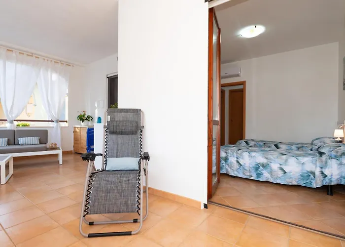 Quiet Apartamento Pula